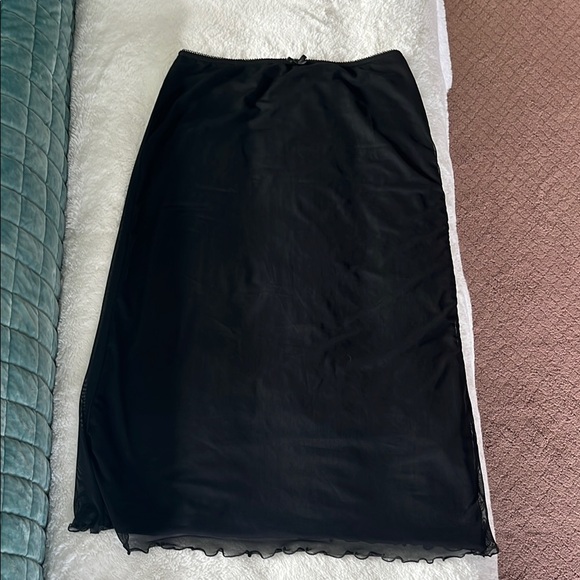Urban Outfitters black midi skirt - Picture 1 of 4